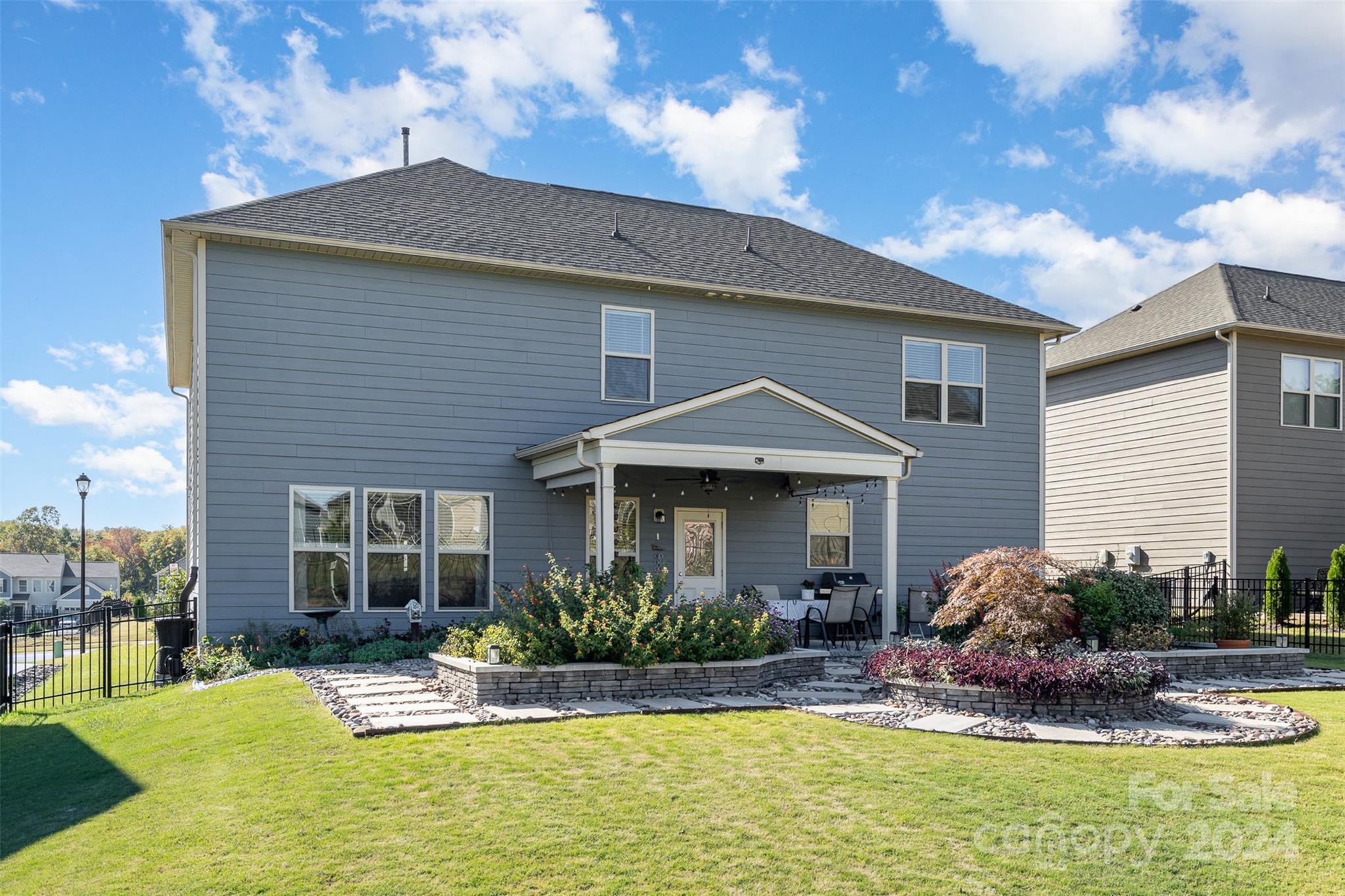 Queensbridge - Residential