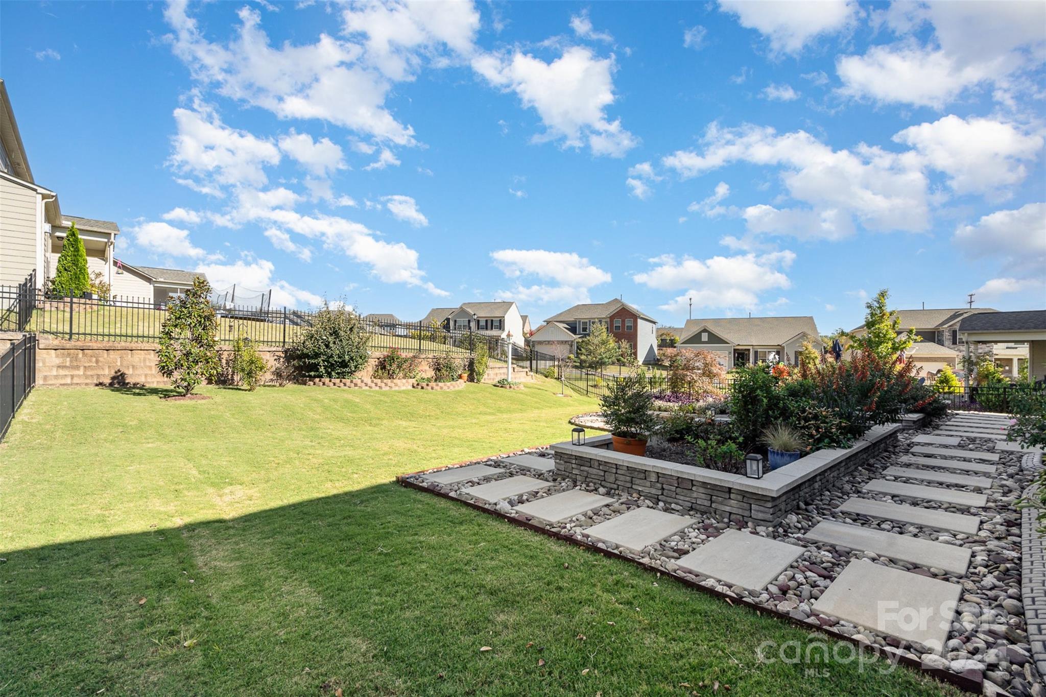 Queensbridge - Residential