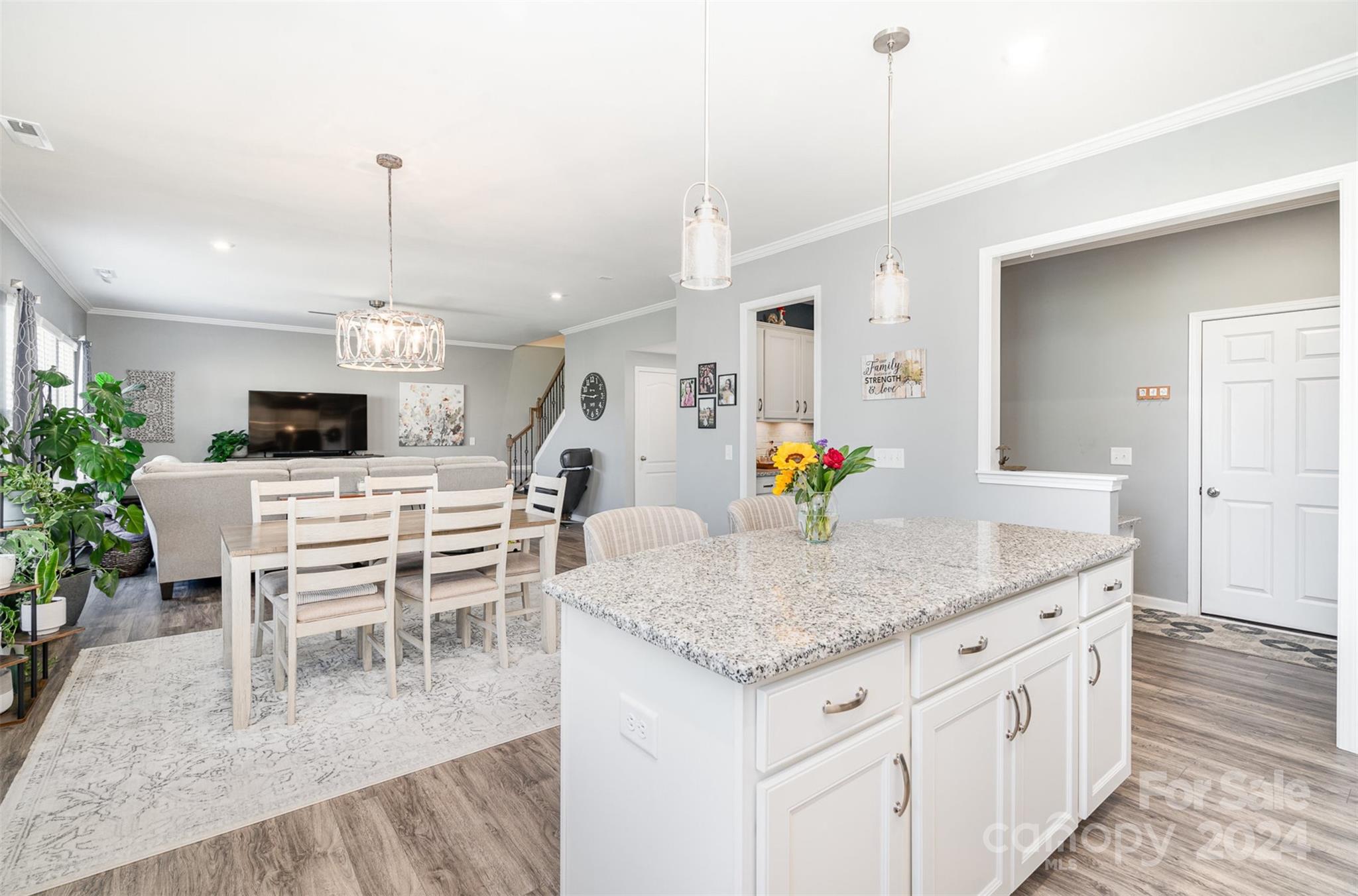 Queensbridge - Residential