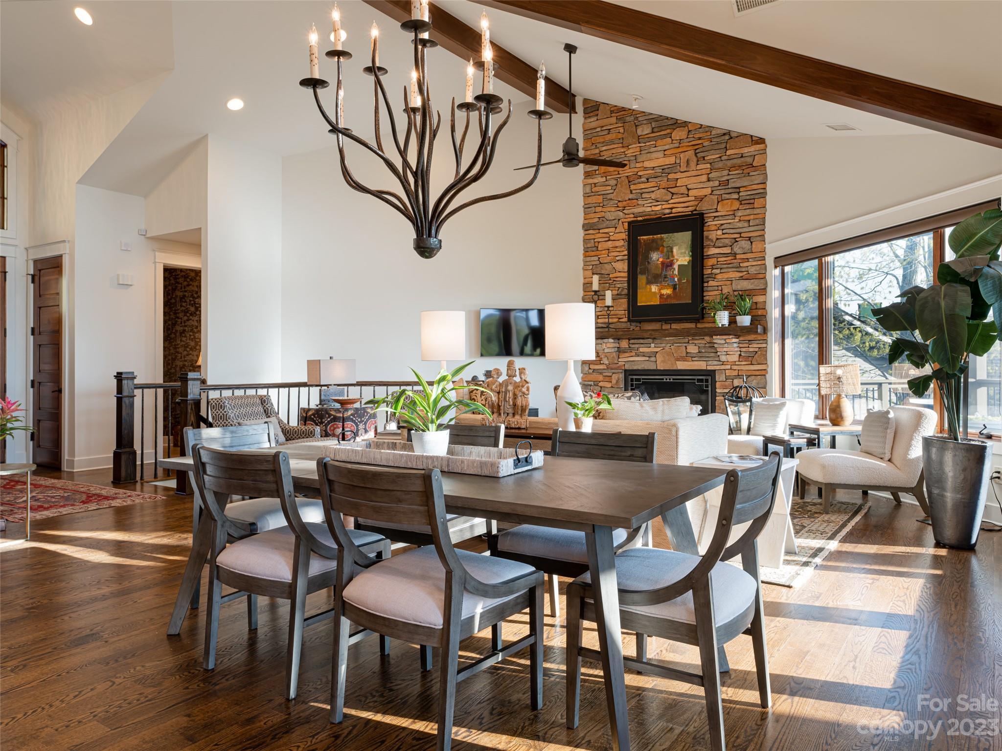 Reynolds Mountain - Residential