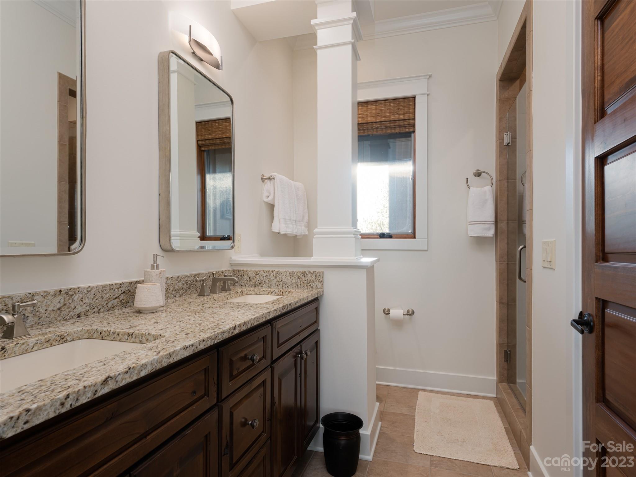 Reynolds Mountain - Residential