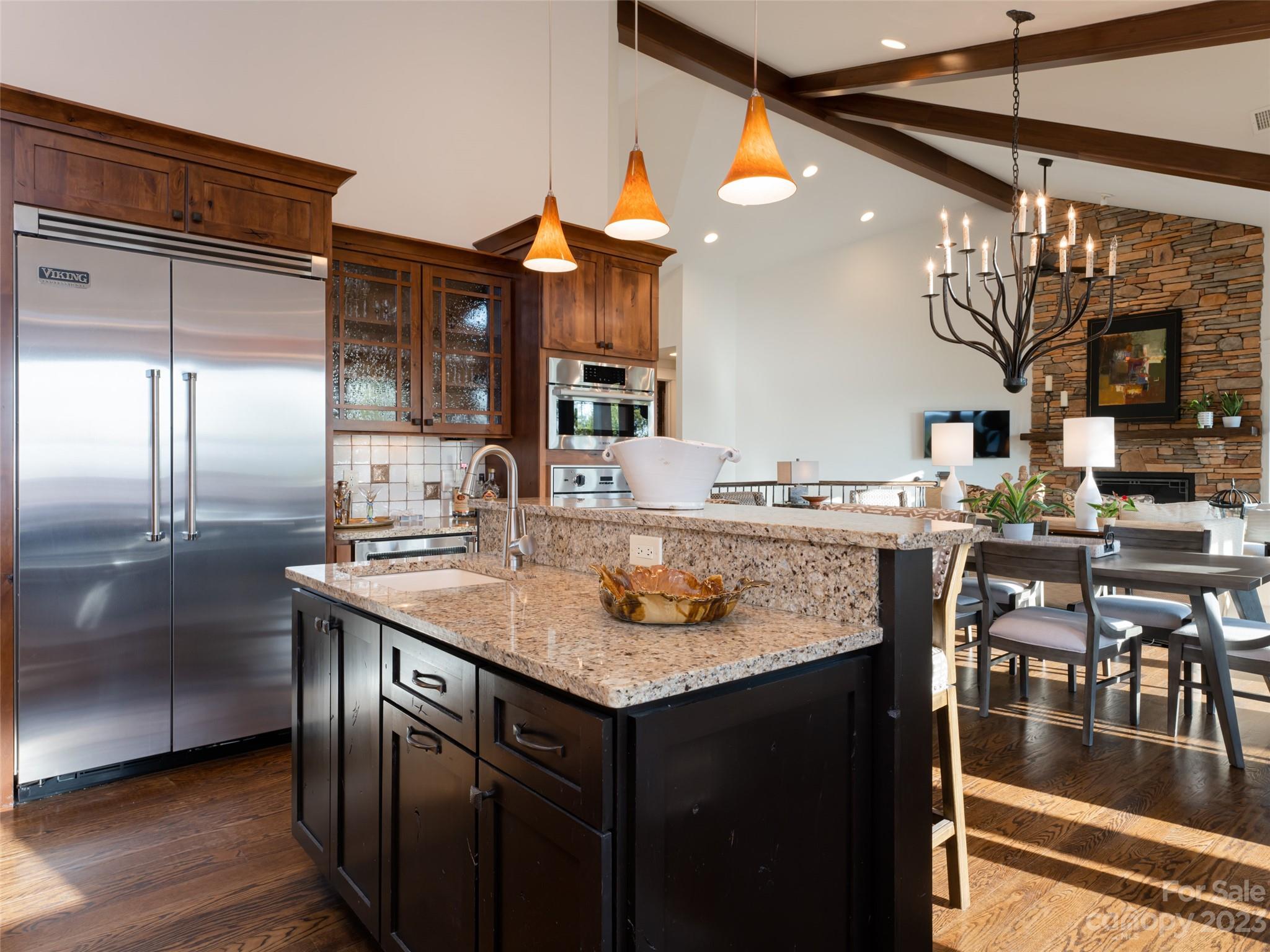 Reynolds Mountain - Residential