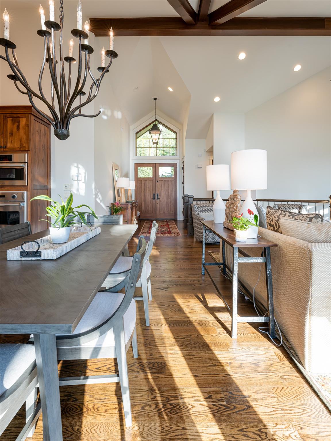 Reynolds Mountain - Residential