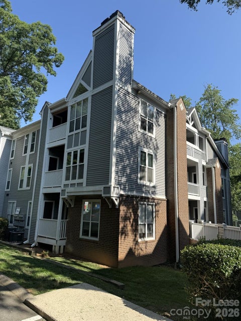 Photo of 2516 Cranbrook Lane #11, Charlotte, NC 28207 (MLS # 4427255)
