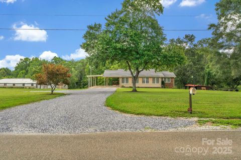 2036 Biggers Lake Road Shelby NC 28152