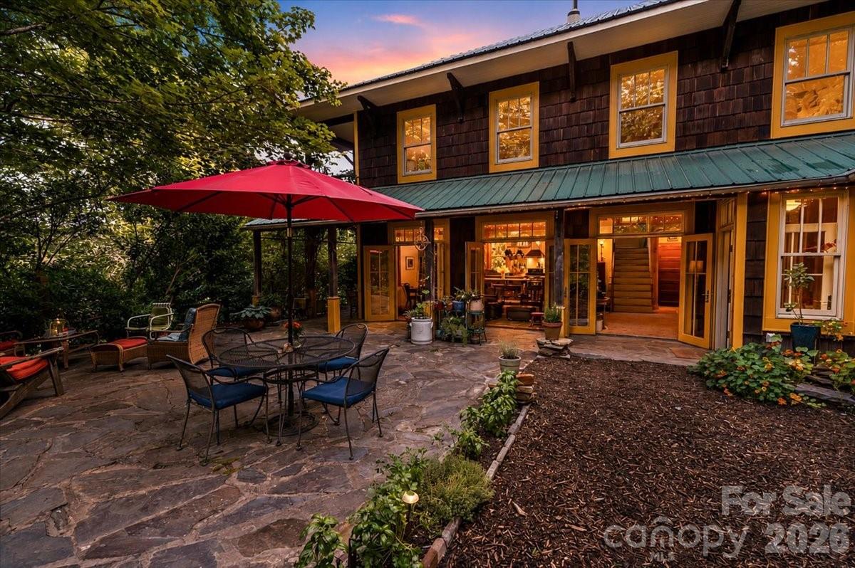 128 Barnet Mountain Drive