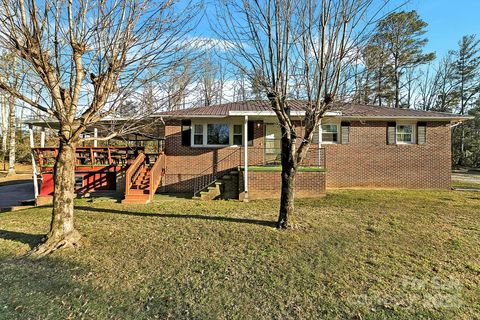 44 Tuttle Road Hendersonville NC 28792