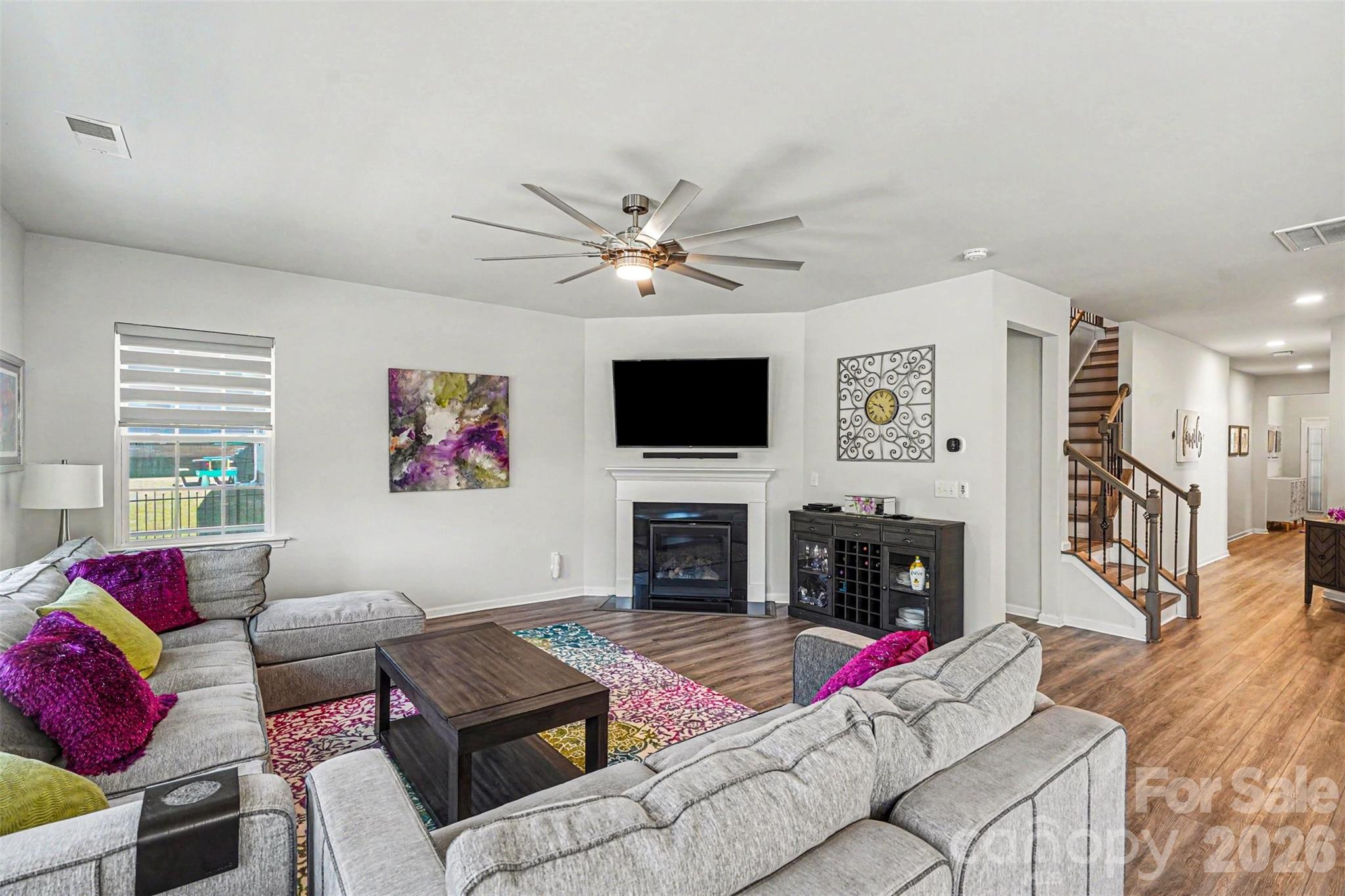 3024 Deep River Way