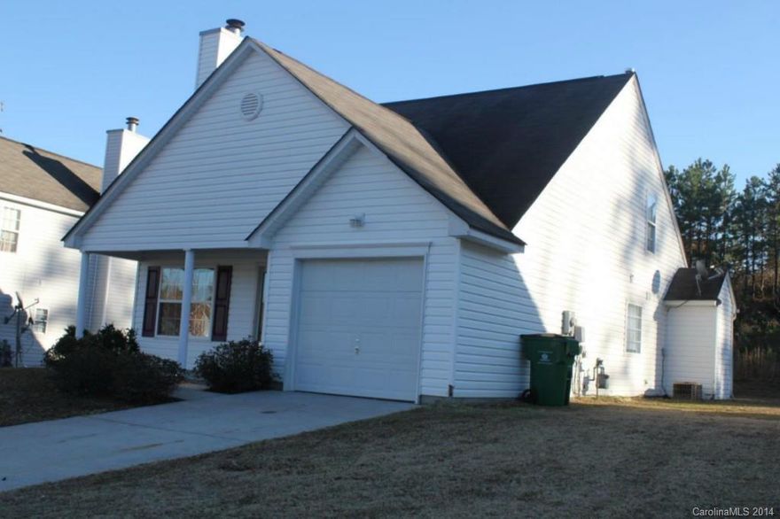 Awesome opportunity on this cute 1.5 Story home. Home fabulously updated with new stainless steel appliances, cabinets. Laminate wood flooring most of the house. Master bedroom downstairs. Cul-de-sac location with neighborhood convenient to the highways and downtown. Check out this lovely home today. Won't last long.