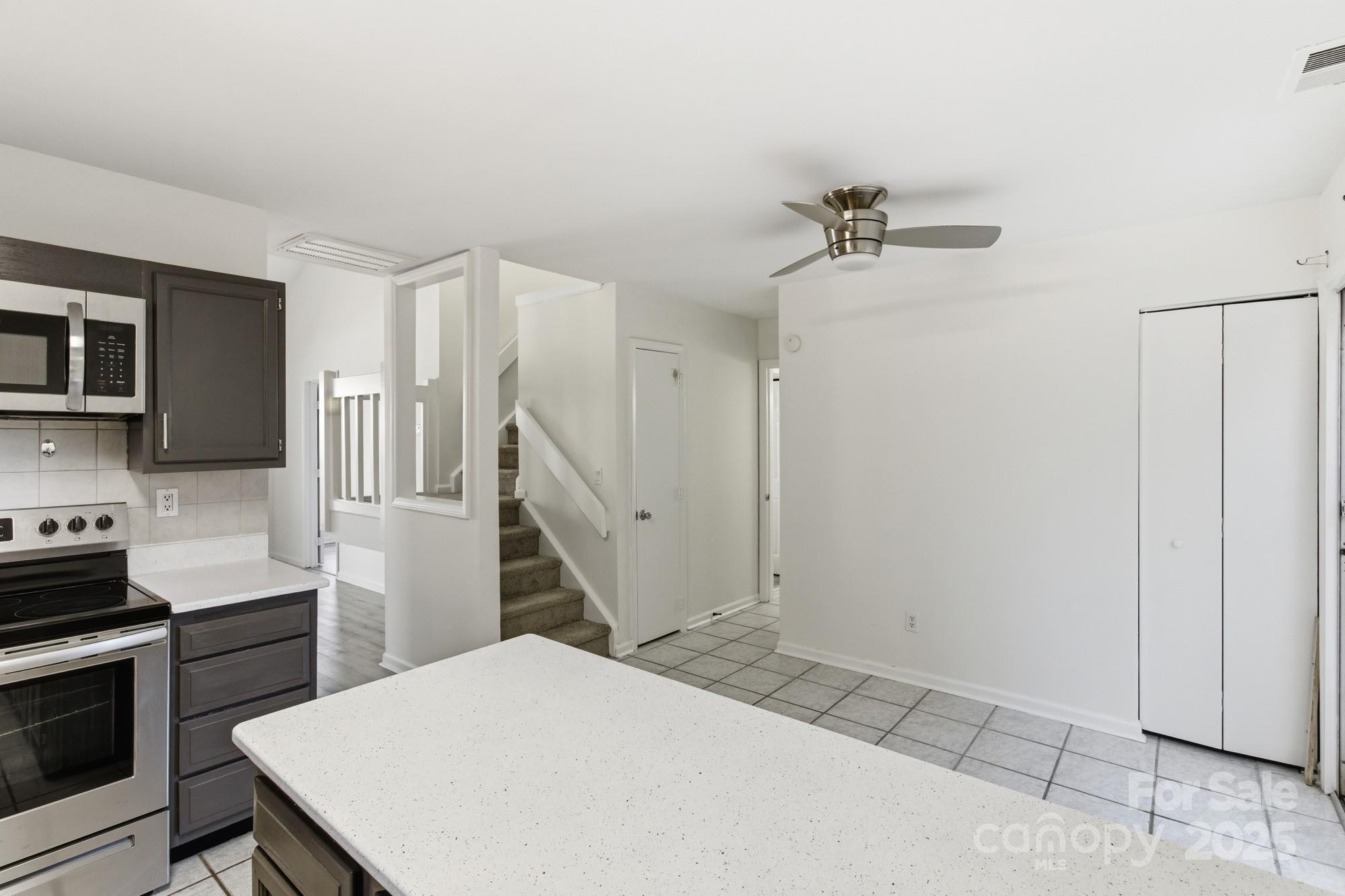 6113 Windsor Gate Lane