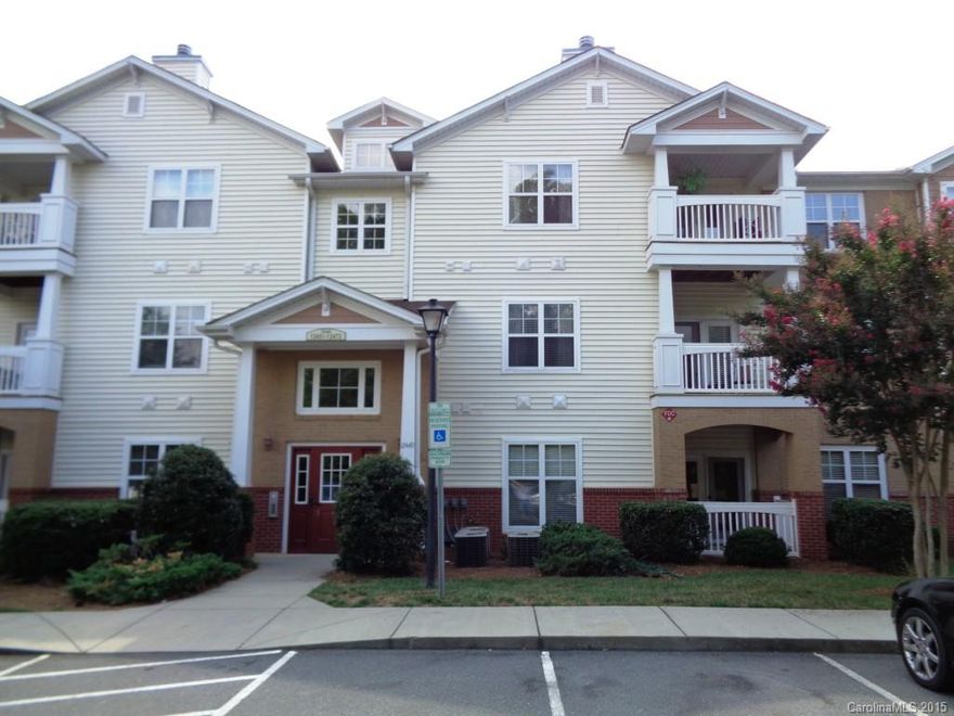 A great first floor condo in a fantastic community. Open floor plan with a formal dining area, a great room that opens to a covered patio. The kitchen has granite countertops, tile backsplash, & stainless steel appliances. Beautiful laminate floors adorn entry hall and kitchen. Ceramic tile floors in both baths. Large Master bedroom with walk-in closet. The community has a pool, clubhouse, fitness center and tennis courts. In Ballantyne close to I-485, shopping, hospitals and great restaurants.