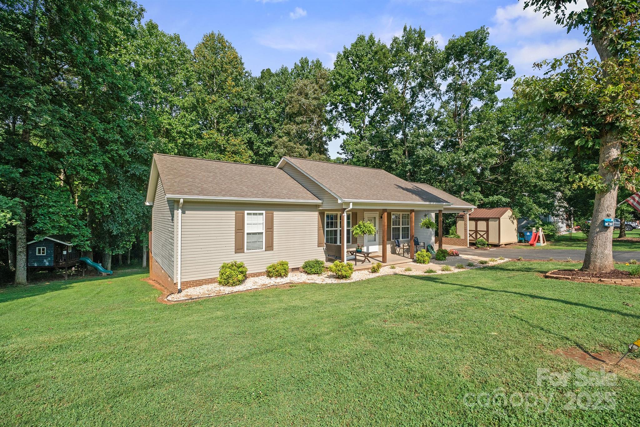 5476 Chestnut Drive