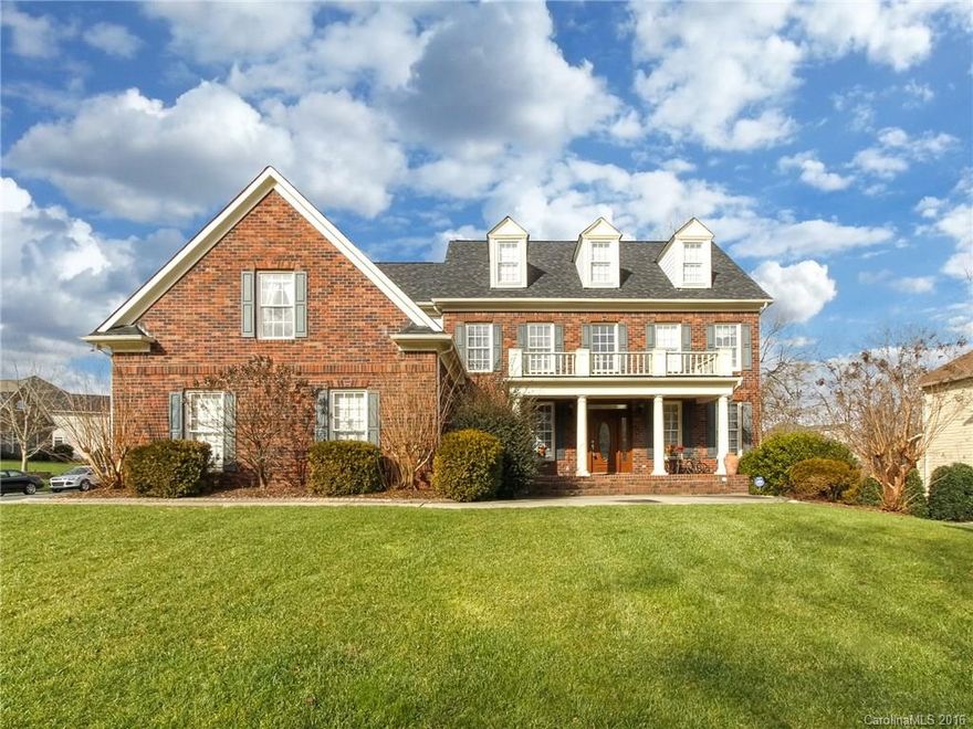 Immaculate, move in ready 'John Wieland' home in sought after Bridghampton, minutes from Ballantyne. Relax in the secluded hot tub and enjoy the in-ground swimming pool. Chefs kitchen with granite counter tops and quality finishes abound in this spacious home with an owners retreat off the master. Recreation room has a full bath and pool table conveys. Workshop and 3 car garage. Low SC taxes. Enjoy the good life in this lovely home.