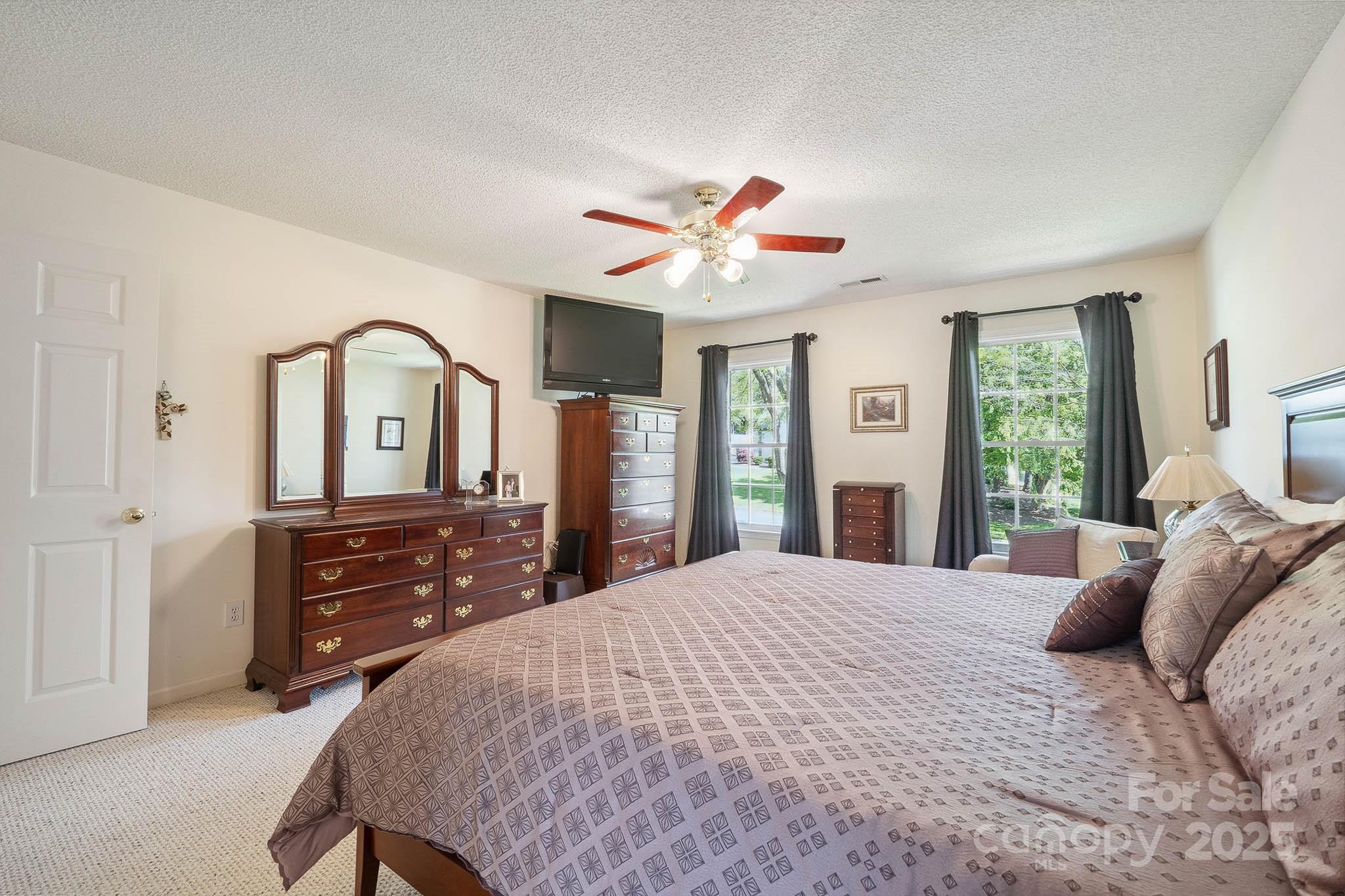 Hunters Run - Residential