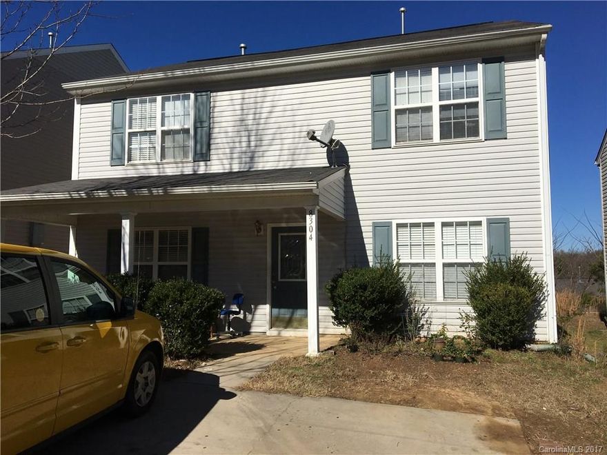 BRING YOUR BUYERS! Great home for investors or first-time home buyers. Conveniently located in the Kings Creek neighborhood, minutes from I77 and I485. Tenant occupied until 02/28. No existing lease as per seller.