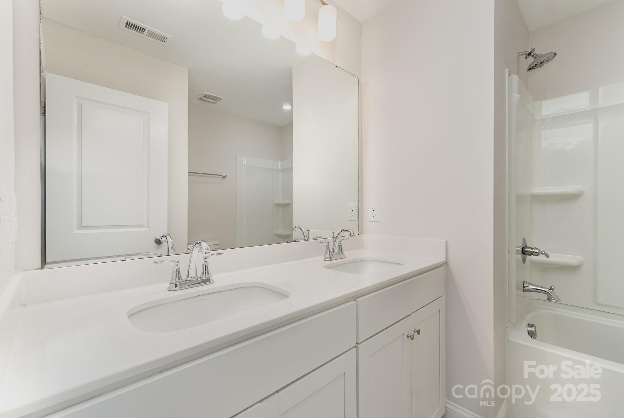 Paddlers Cove - Residential