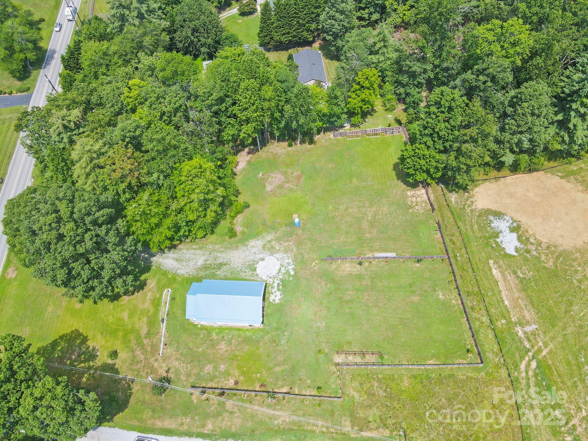 692 Stoney Mountain Road