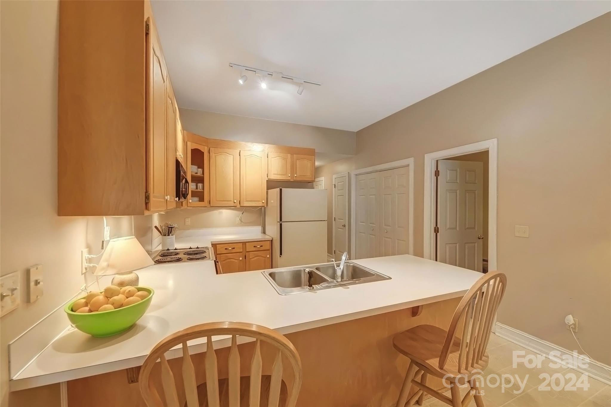 Tega Cay - Residential