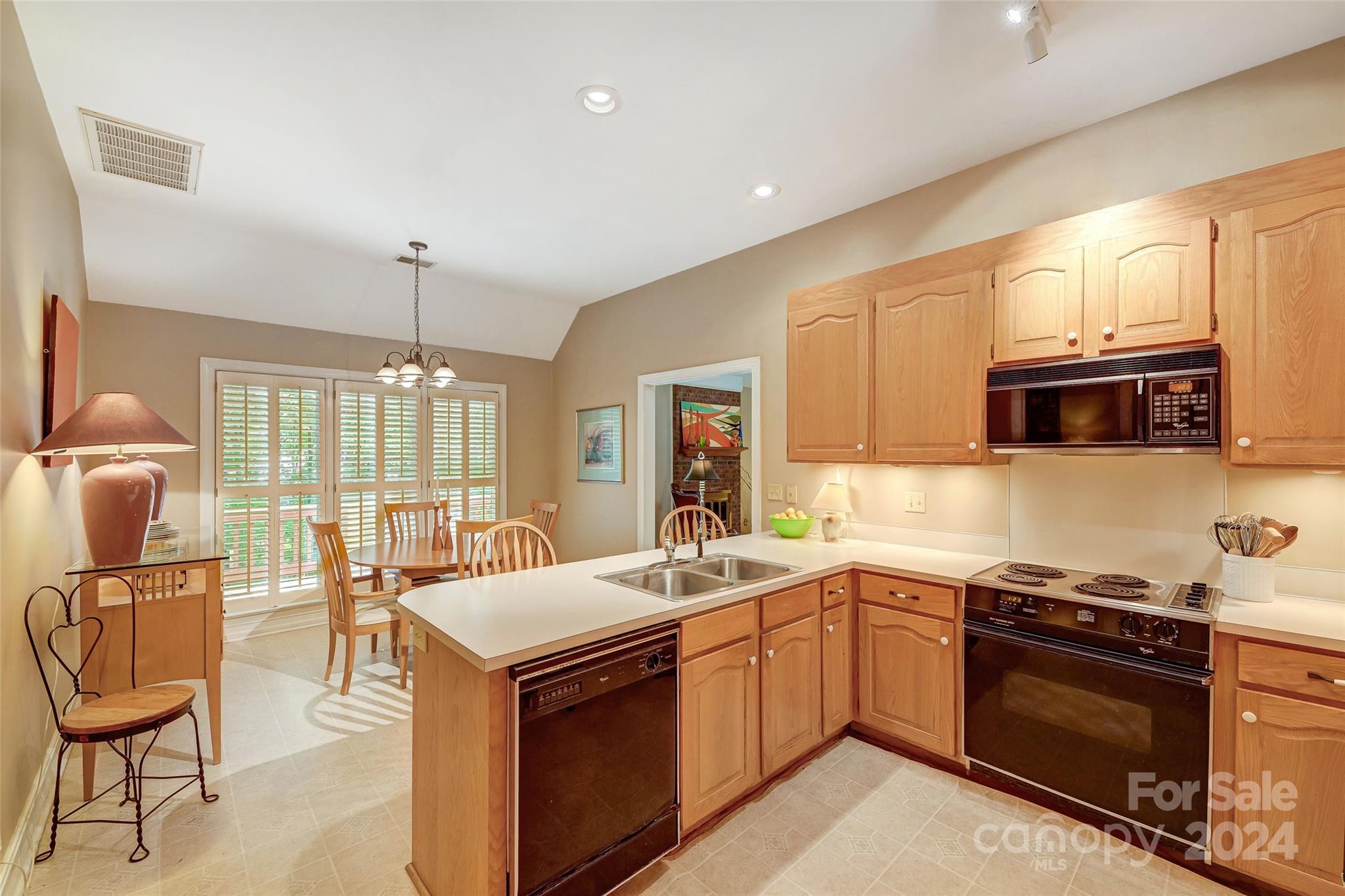 Tega Cay - Residential