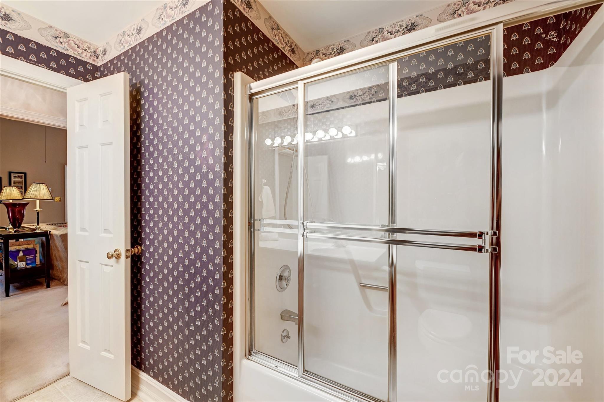 Tega Cay - Residential