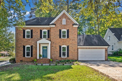 Photo of 612 Grays Creek Lane, Charlotte, NC 28214 (MLS # 4433265)