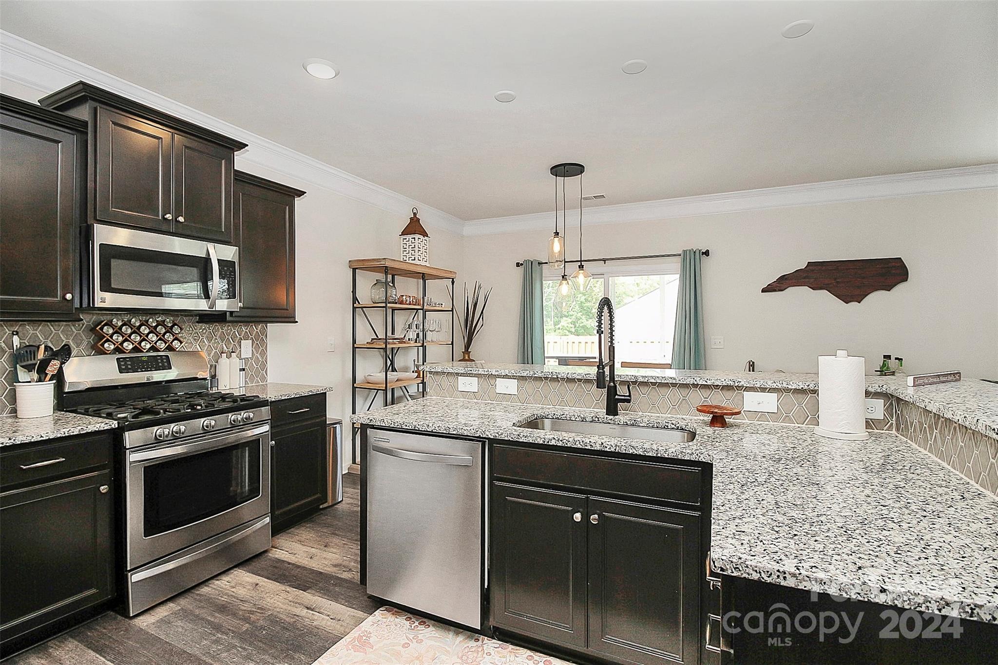 Dutchmans Ridge - Residential Lease