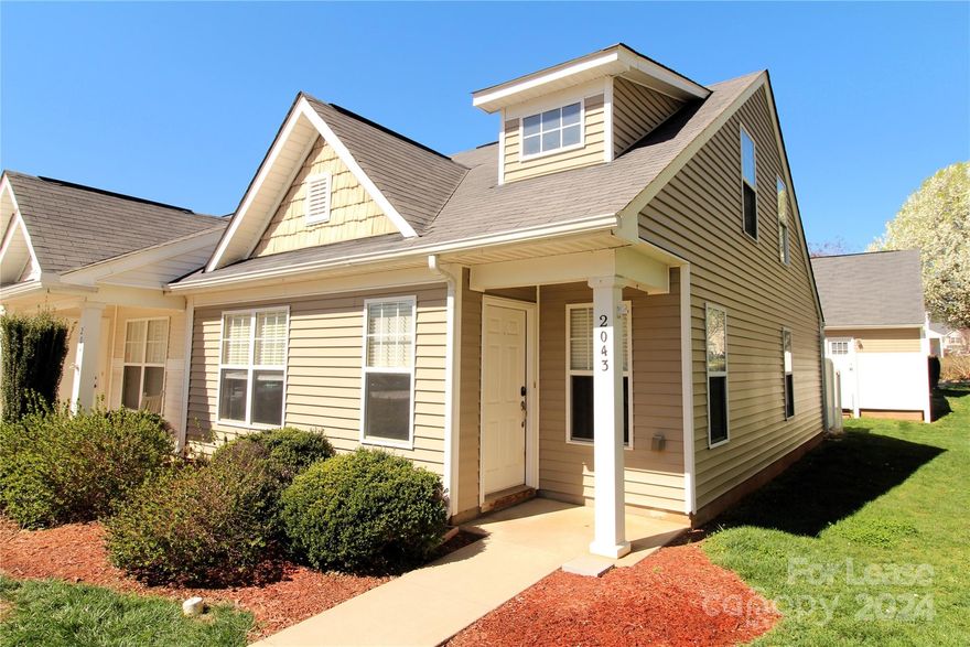 Wonderful, 1.5 Story, end-unit, townhome located in the Harpers Mill subdivision.  This townhome has 3 bedrooms and 2 bathrooms and has approximately 1124 heated square feet. Nice, Great Room and Dining area combination featuring laminate flooring.  The 2nd floor exclusively features the primary bedroom suite.  There are 2 bedrooms on the main floor that are a split plan.  Refrigerator, washer and dryer will be in the unit.  Two parking spaces. This subdivision has a community pool and lawn maintenance is included.   This property is located just minutes from grocery stores, eating establishments and retail stores.  Located in the Clover School District.  Call to schedule your appointment today!