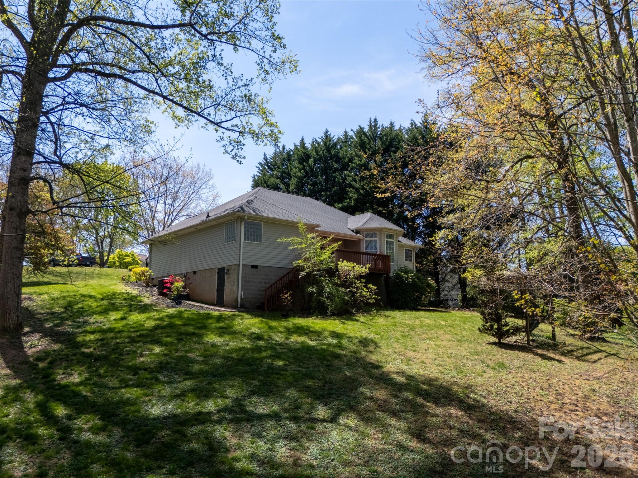 69 N Willow Brook Drive