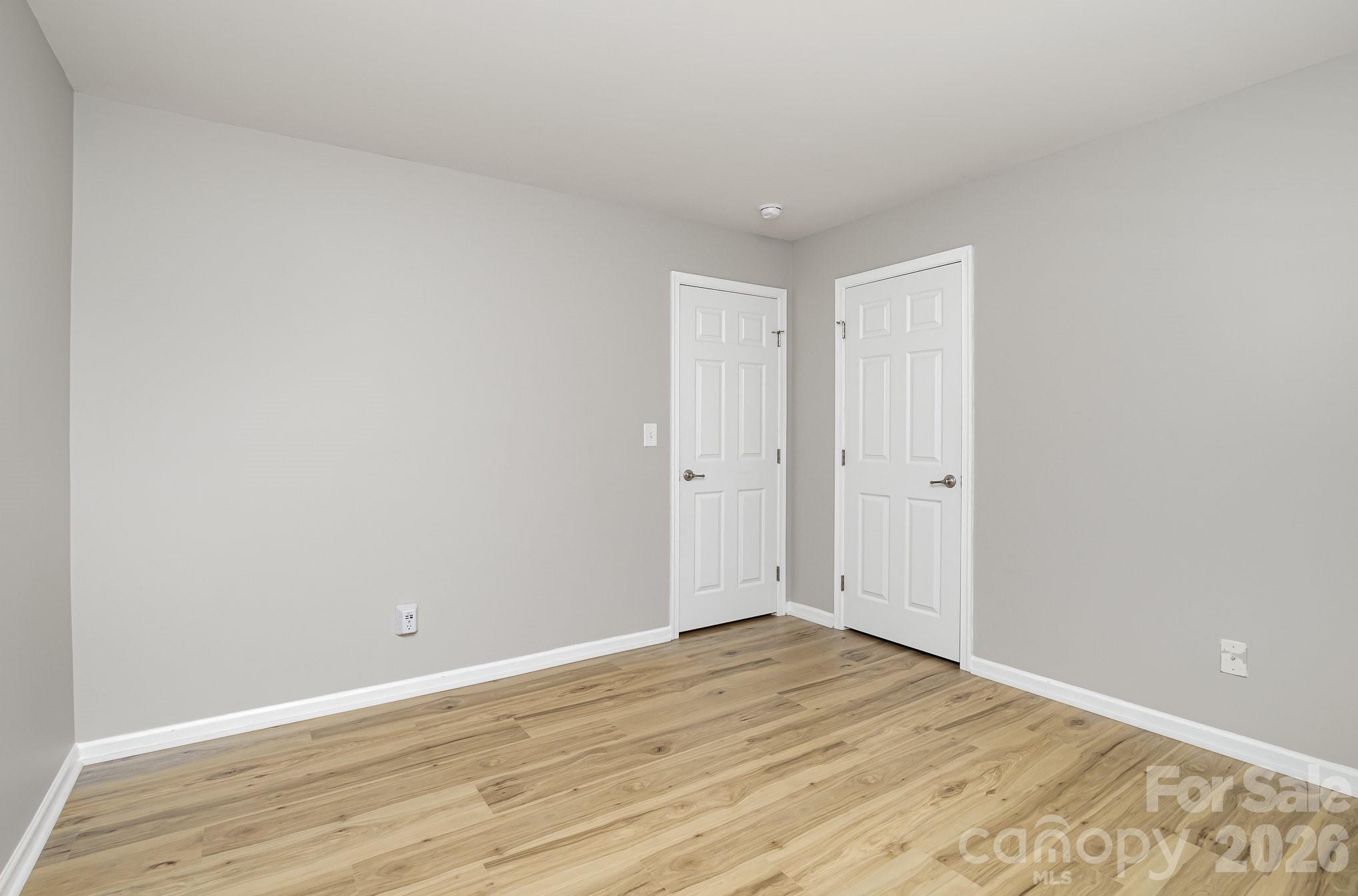 Lake Shore On Lake Wylie - Residential