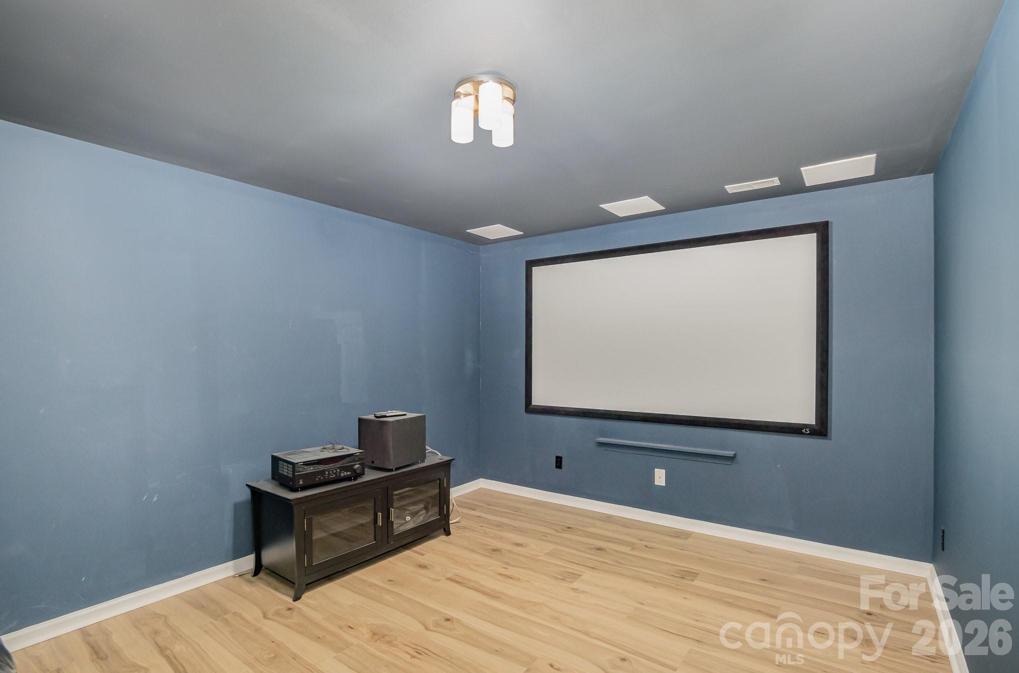 Lake Shore On Lake Wylie - Residential