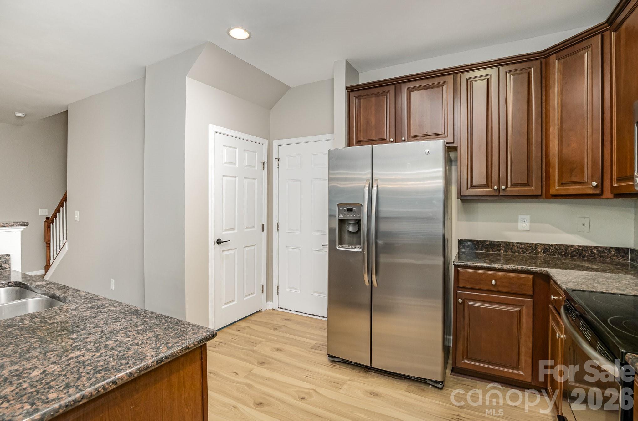 Lake Shore On Lake Wylie - Residential