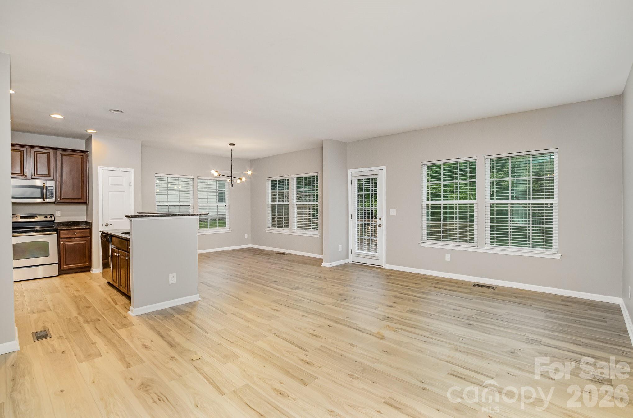 121 Inlet Point Drive