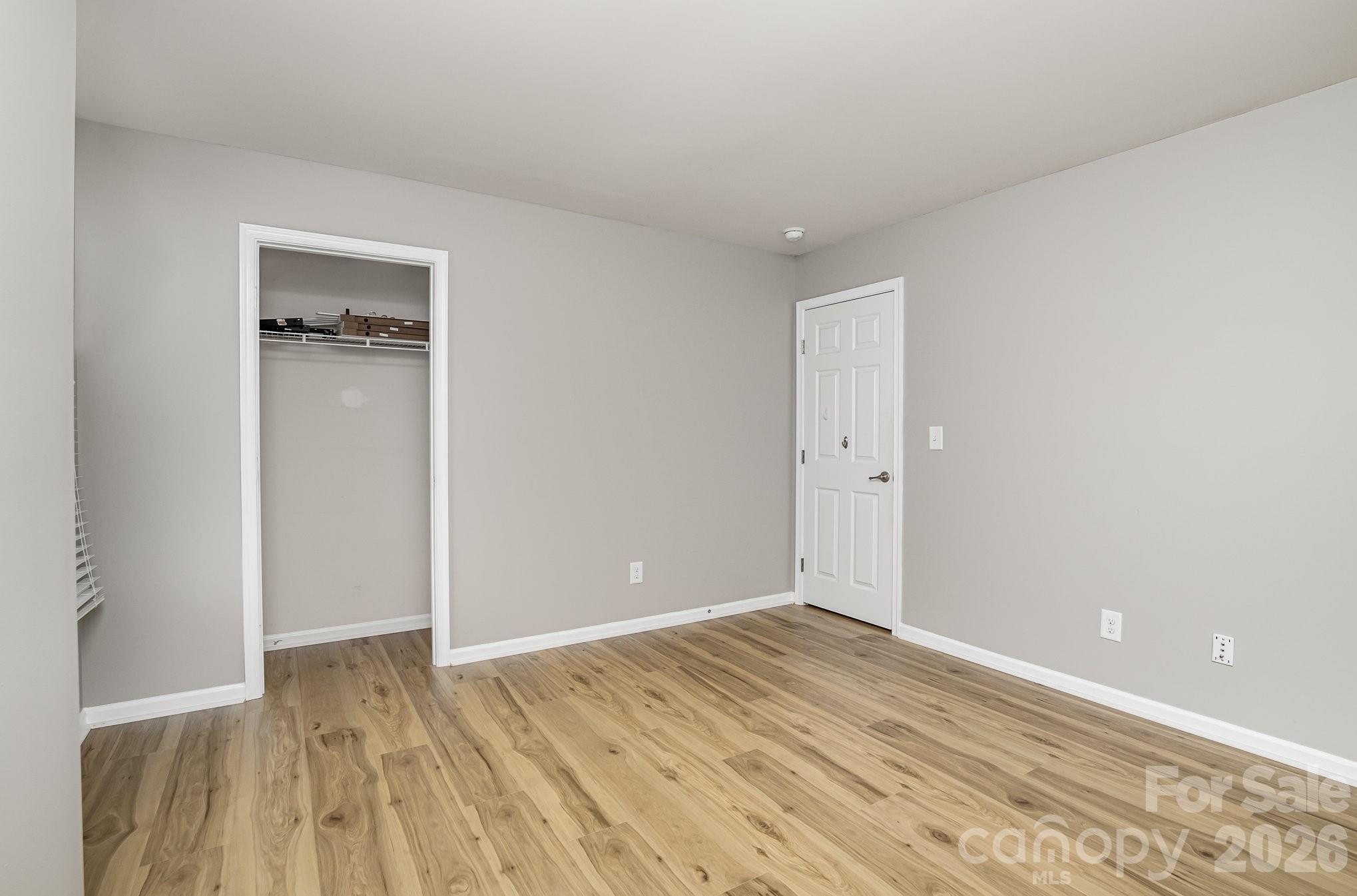 Lake Shore On Lake Wylie - Residential