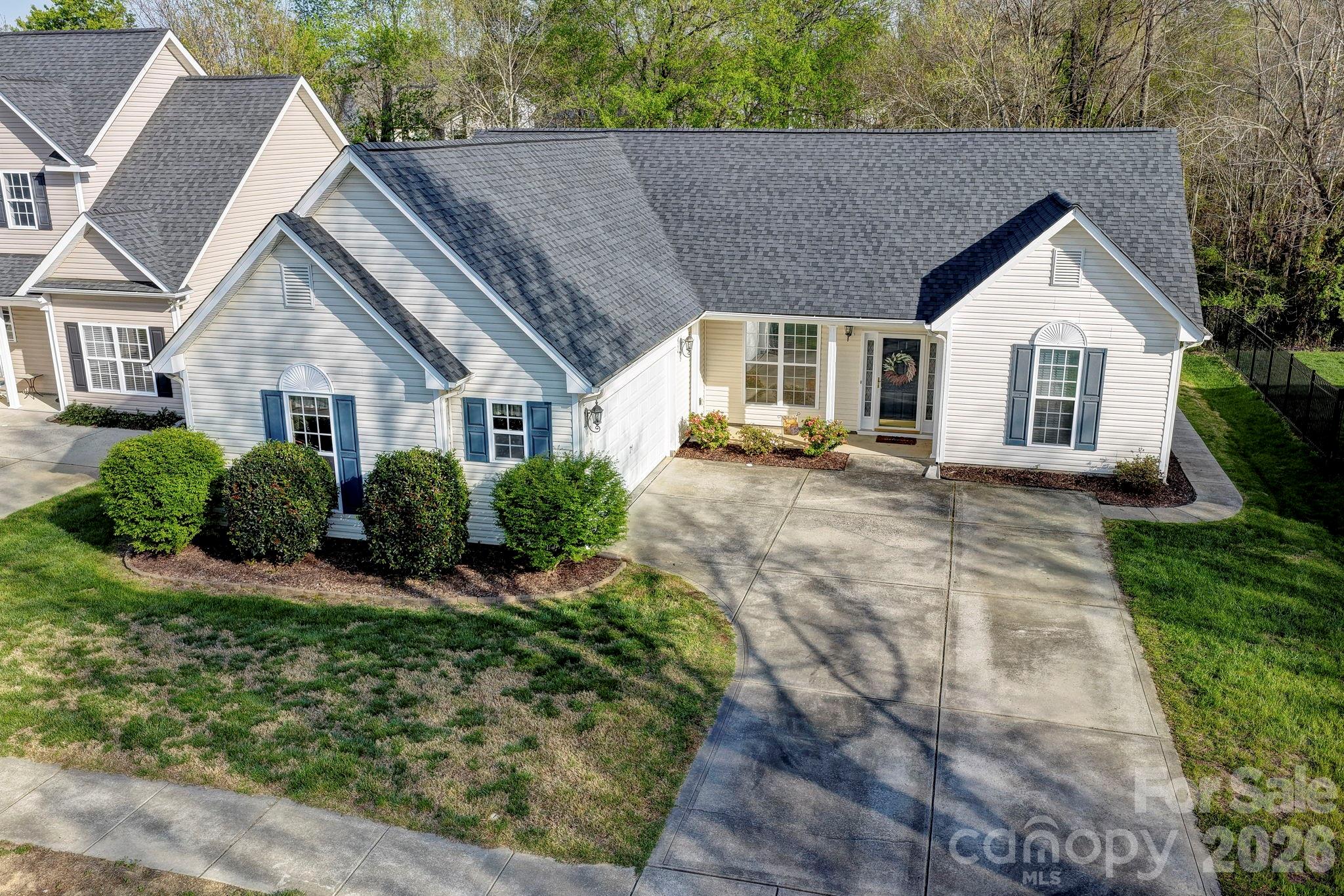 8423 Meadowcreek Village Drive