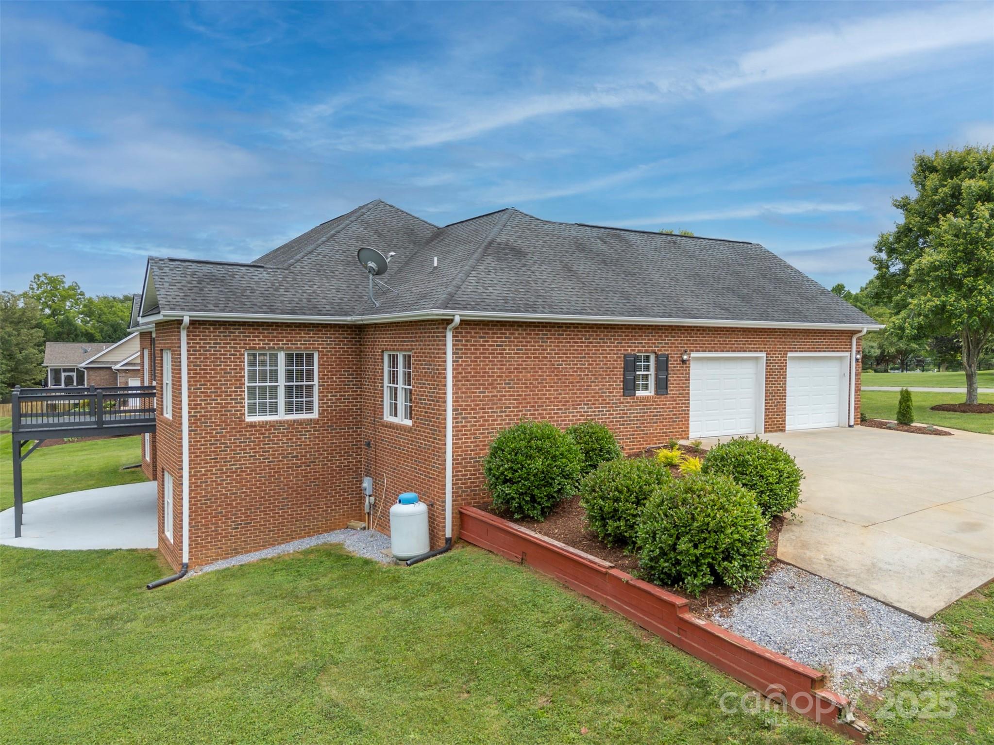 182 Kensington Drive