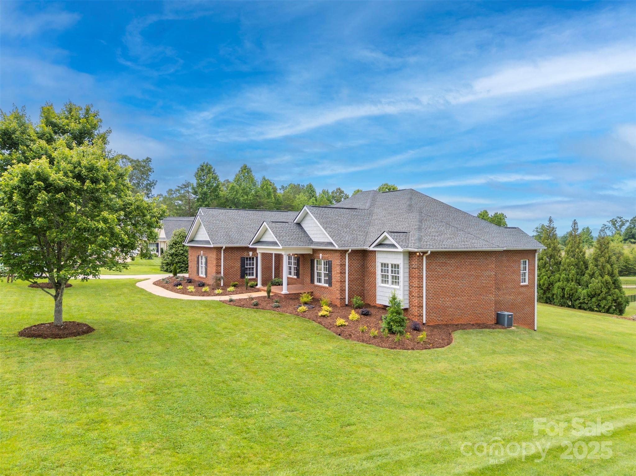 182 Kensington Drive