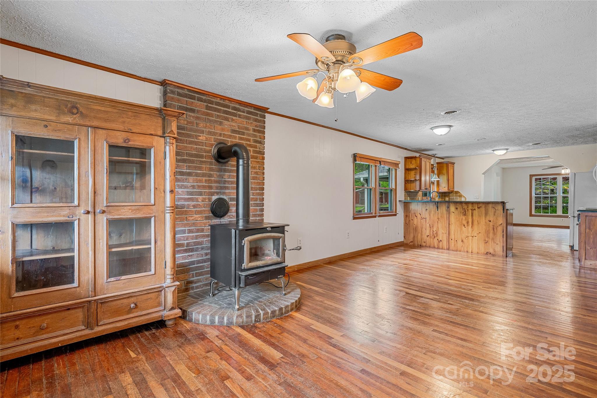 318 Sandy Way