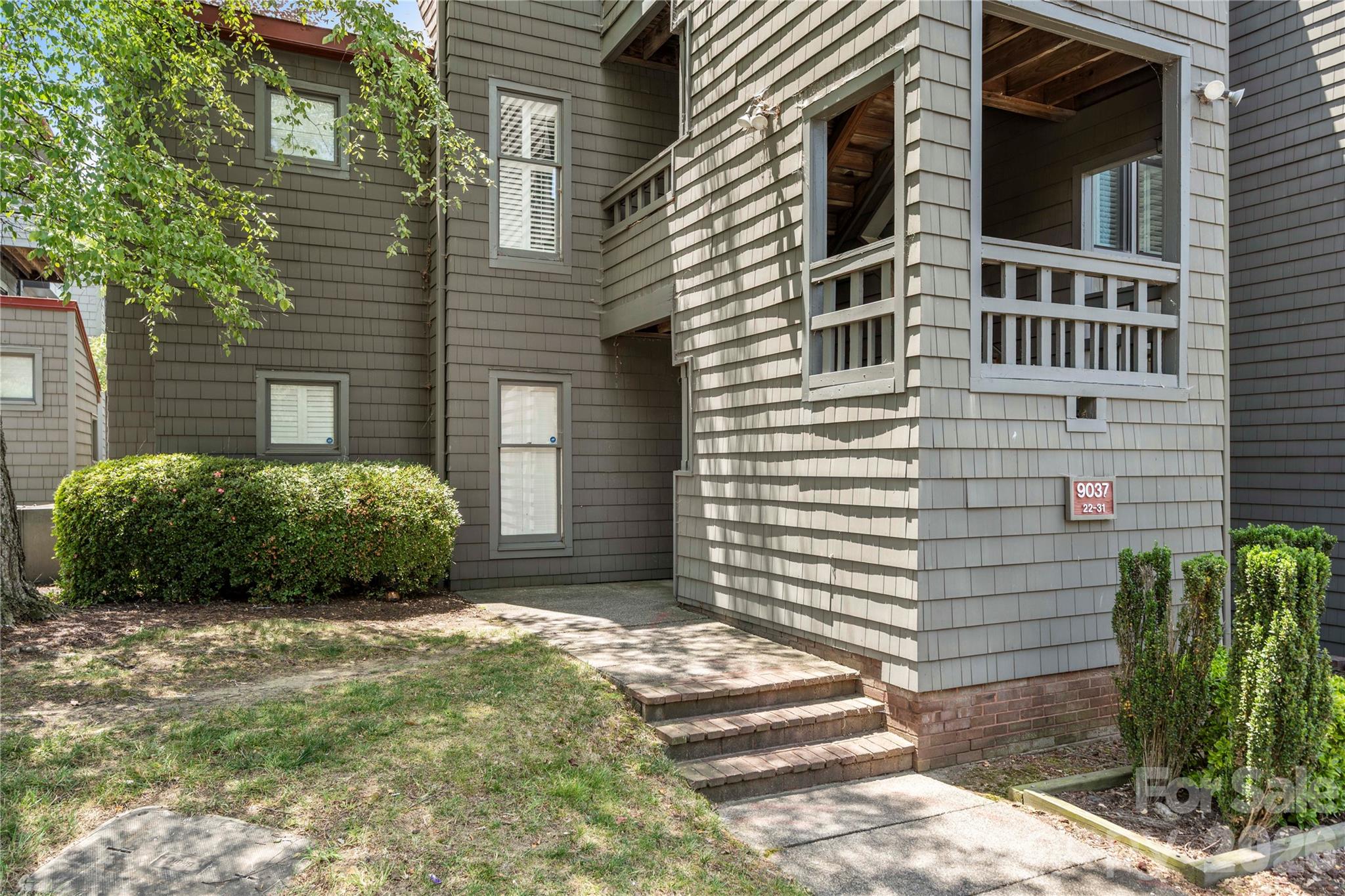 Lakeshore Village - Residential