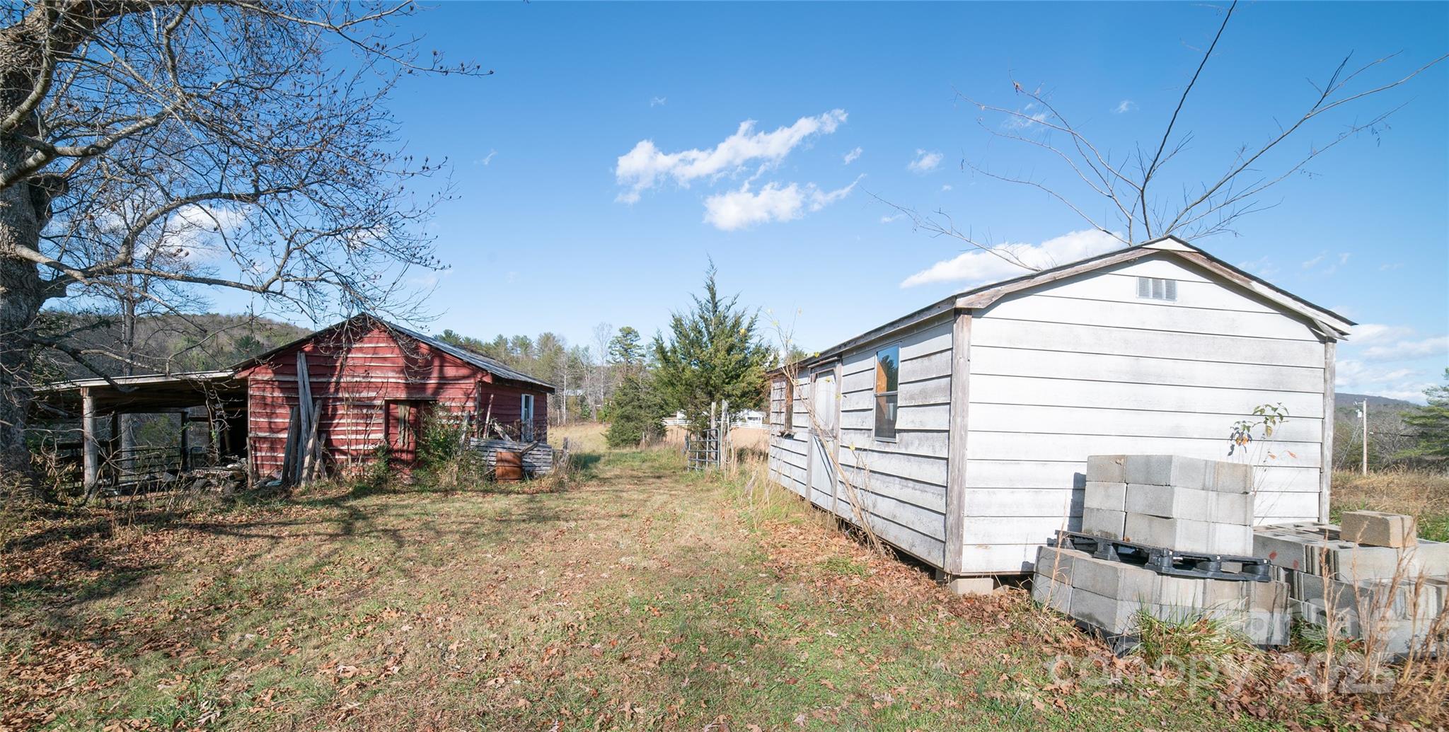 Lenoir, North Carolina 28645, United States, 3 Bedrooms Bedrooms, ,2 BathroomsBathrooms,Residential,Active,251413