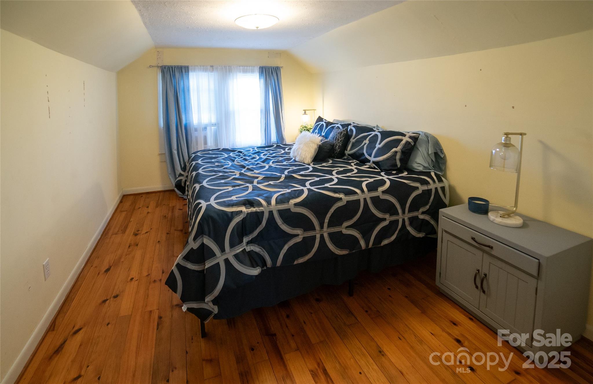 Lenoir, North Carolina 28645, United States, 3 Bedrooms Bedrooms, ,2 BathroomsBathrooms,Residential,Active,251413