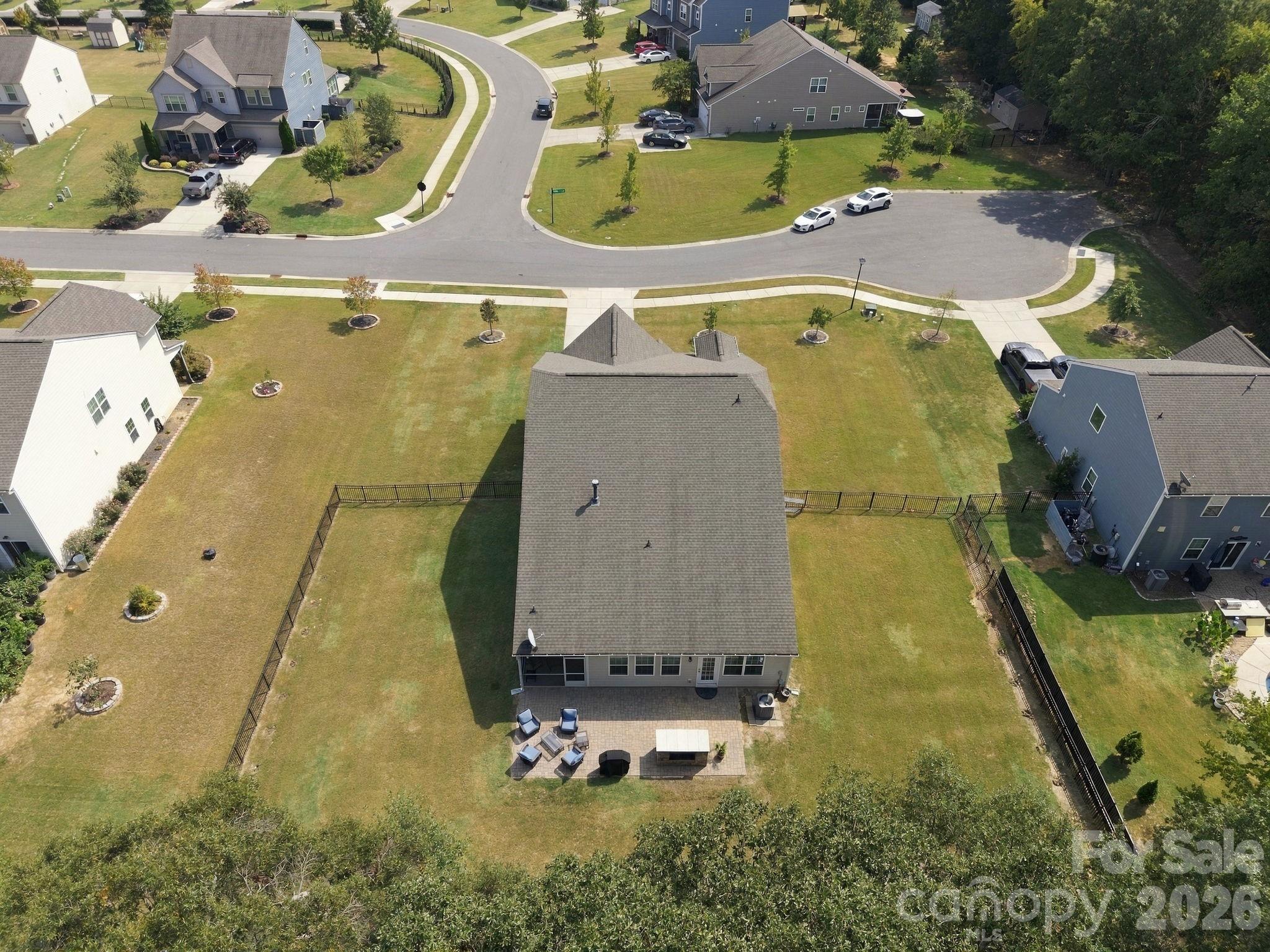 302 Samuel Street 35