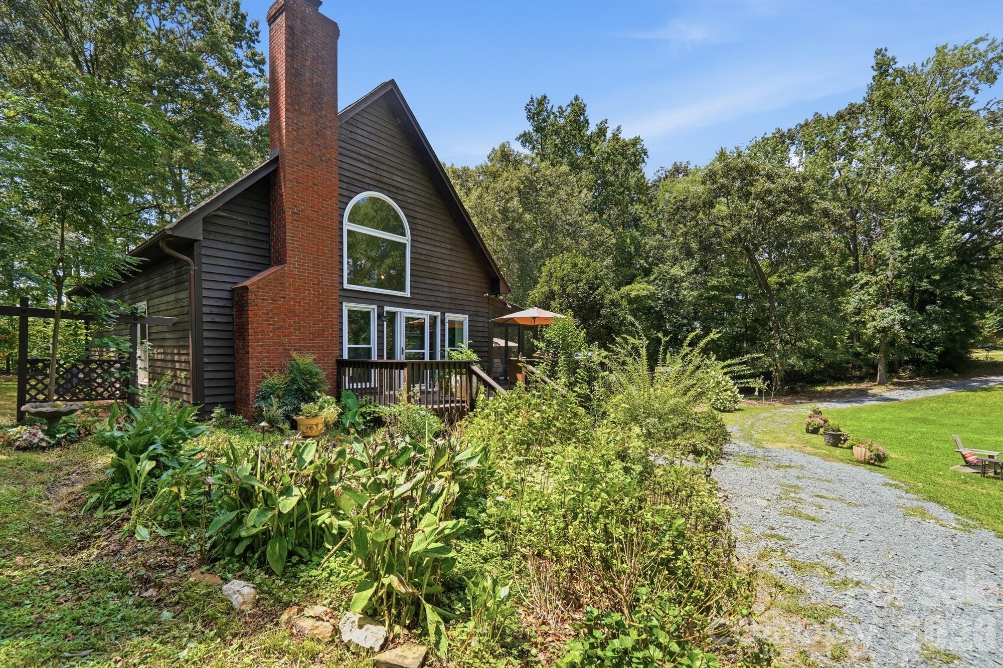 141 Oak Leaf Lane