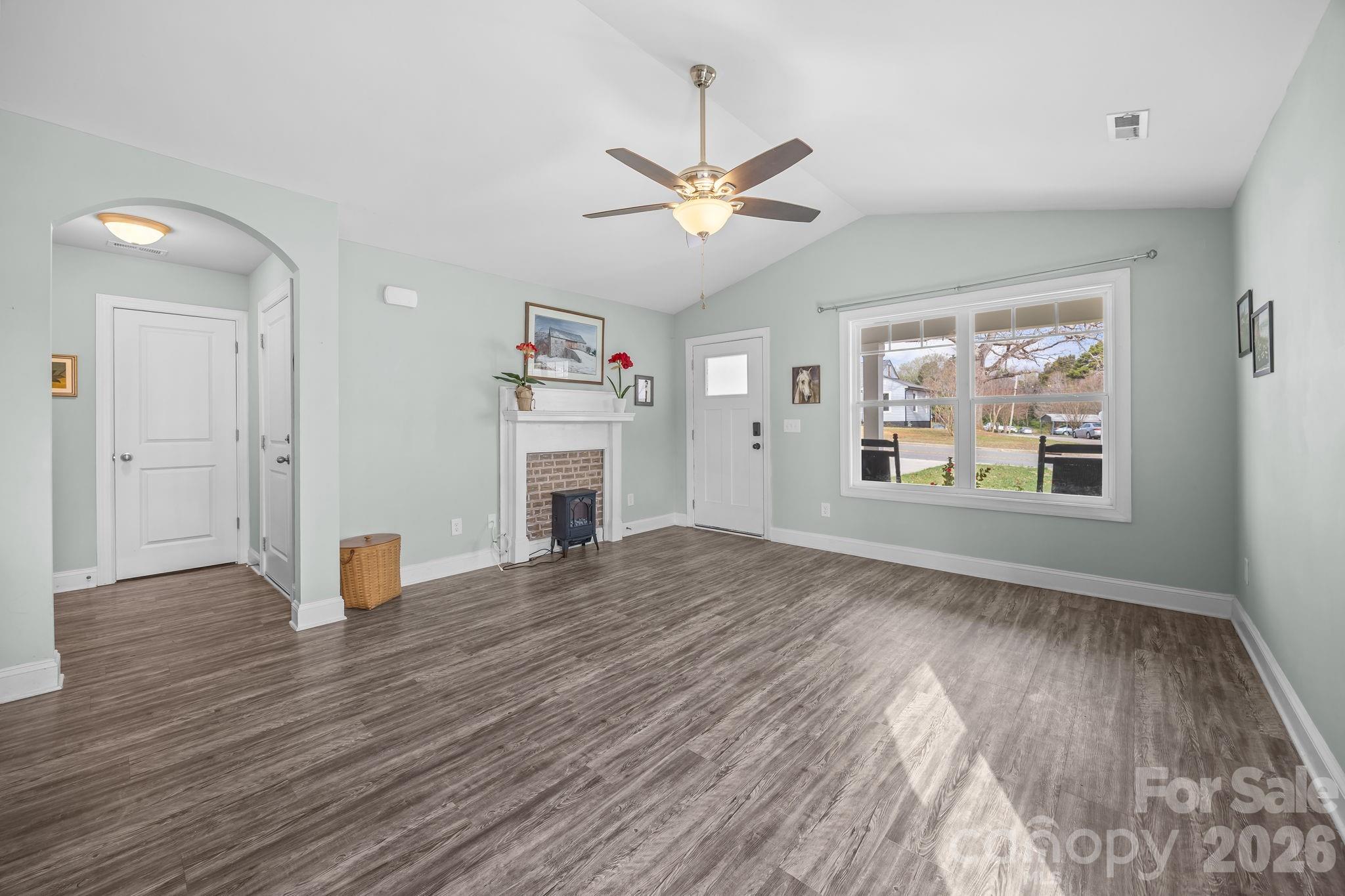 116 Gold Hill Avenue