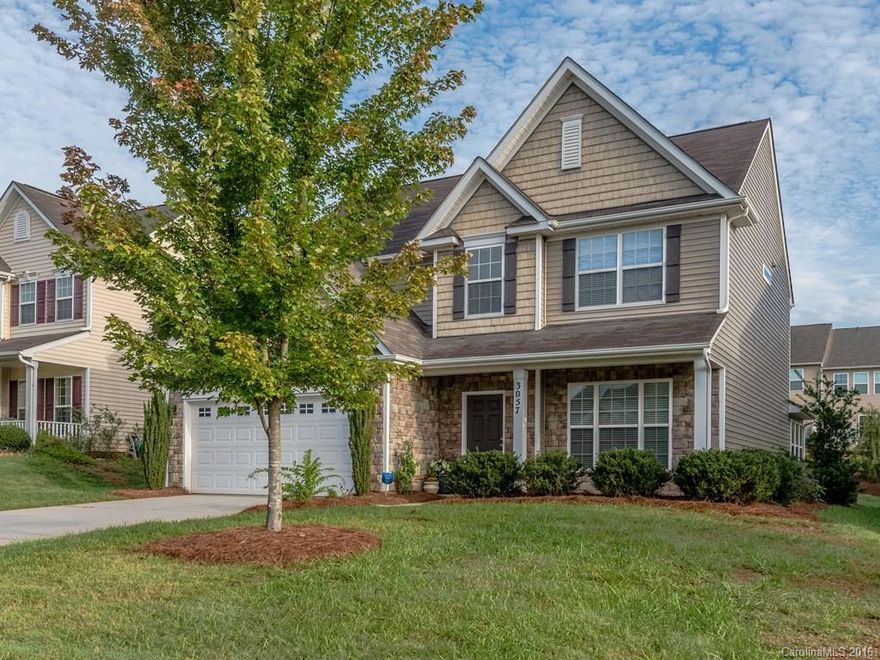 Wonderful home w/great curb & pride of ownership.  Home has been meticulously maintained & features an open floor plan; neutral paint; architectural detail; rich hardwoods; speakers; full irrigation; & lower SC taxes. Gourmet kitchen w/ss appliances, granite counters & ample cabinetry.  Inviting Sunroom w/vaulted ceiling & plenty of natural light. Spacious owners' suite w/vaulted ceiling.  Mostly level & landscaped backyard. Gas line for grill. Convenient to shopping, dining & 485.