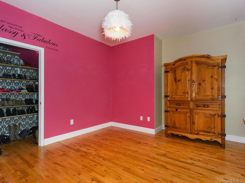 Mills River Village - Residential