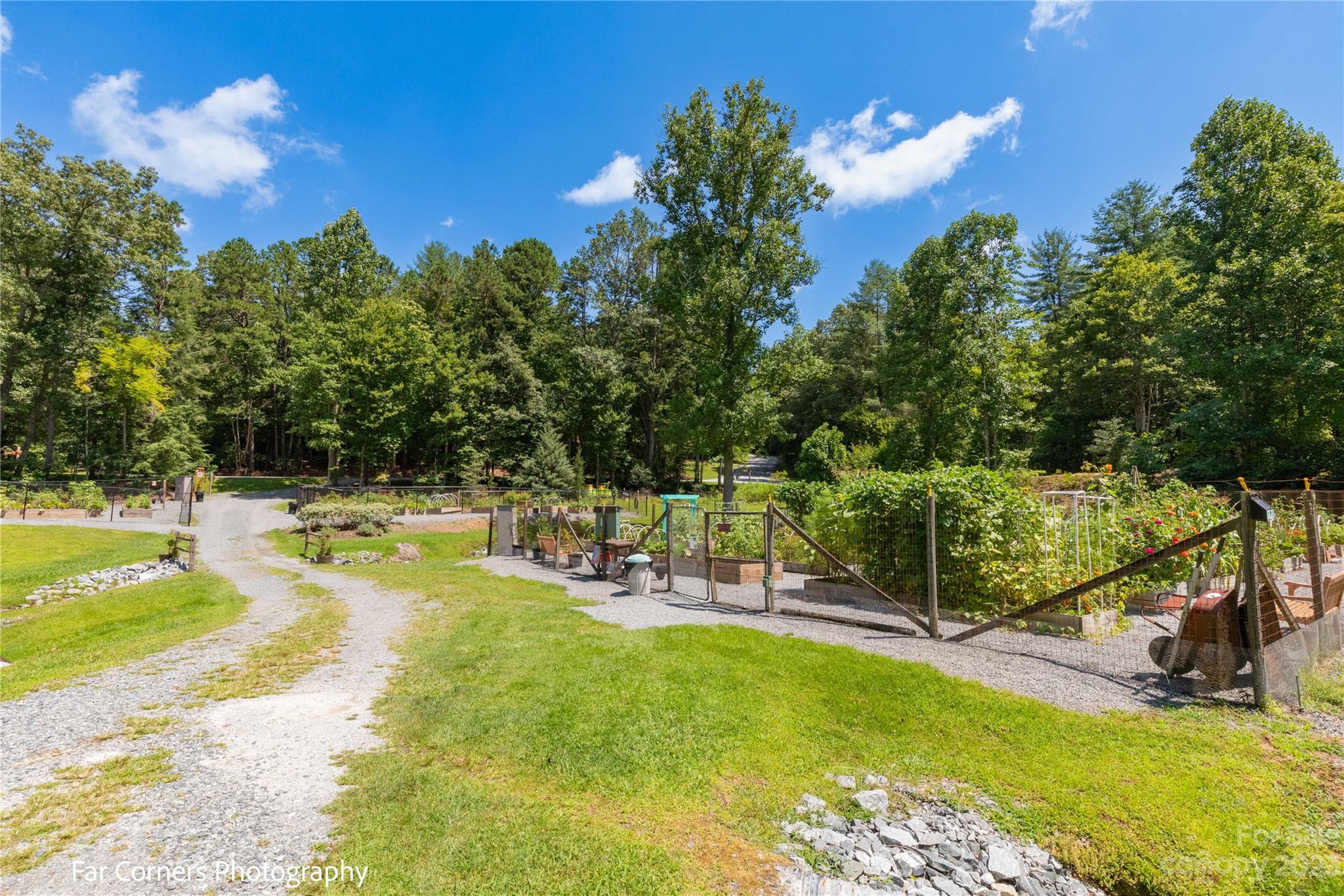 Connestee Falls - Residential