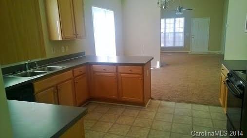 Old Stone Crossing - Residential