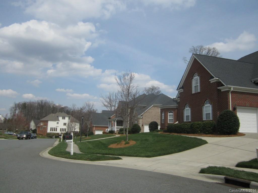 Old Stone Crossing - Residential