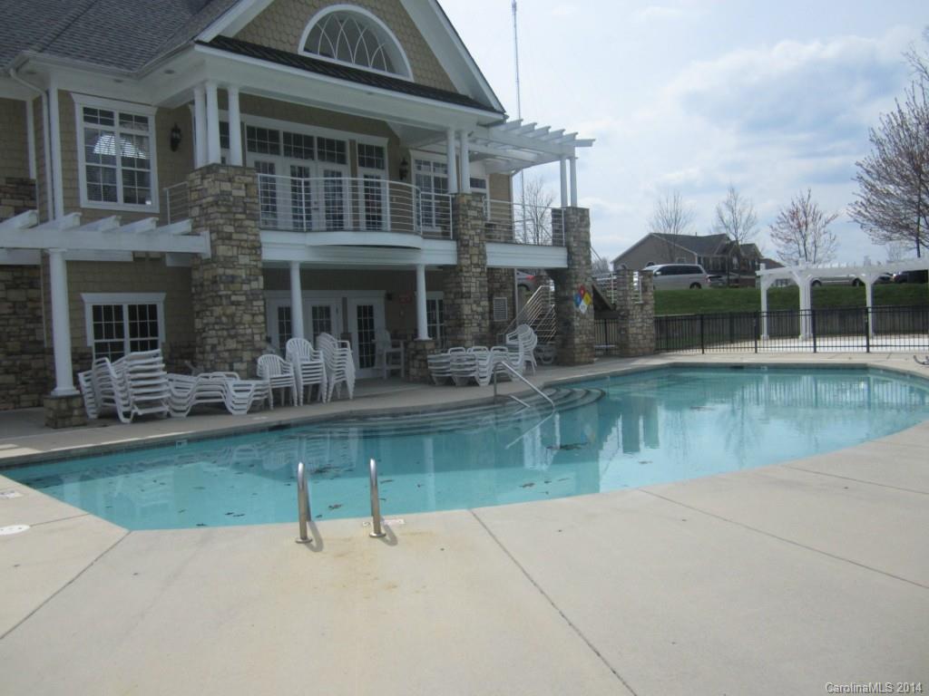 Old Stone Crossing - Residential