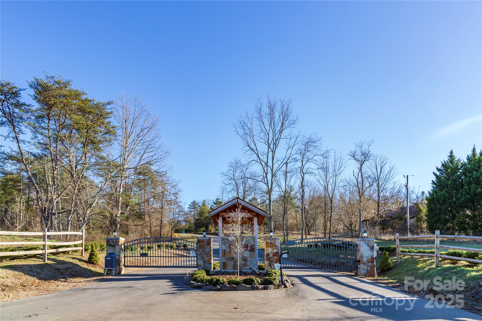 112 Saddle Ridge Drive 6